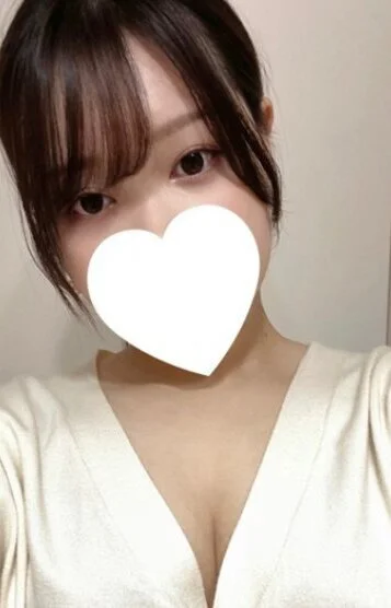 須山かや
