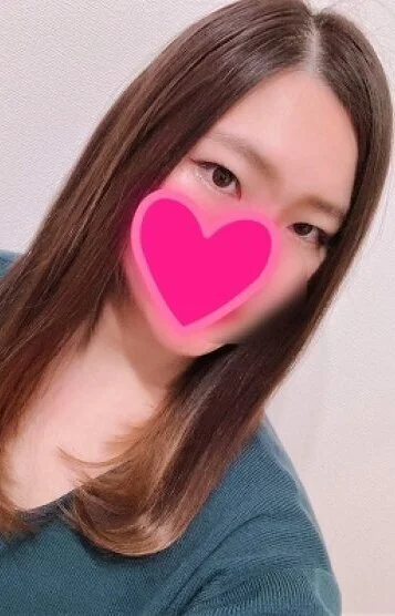 里田ななみ