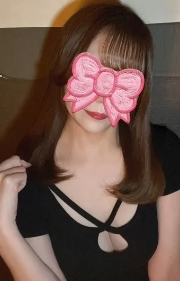 七沢 りさ