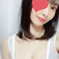 雪森せいら
