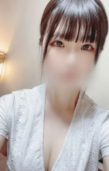 川村 ひめの