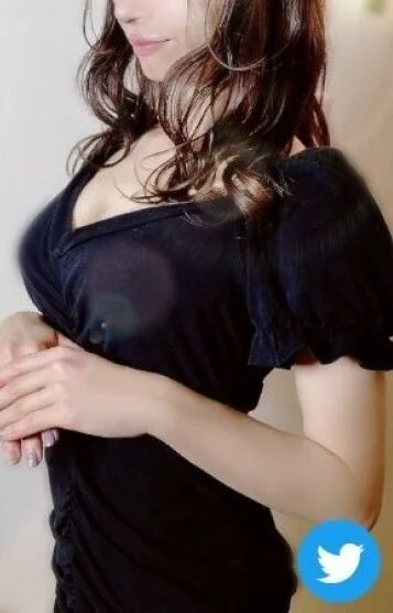 葉月ゆりな