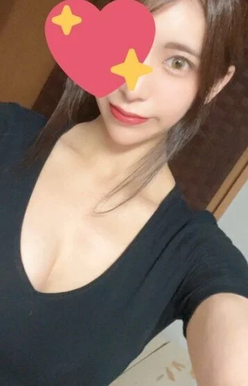 新川ゆみ