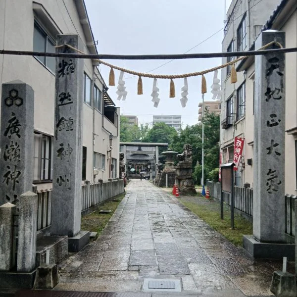 朔参り...
