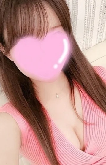 七海 りさ