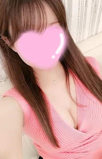 七海 りさ
