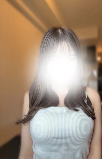 りり【最上級美女】