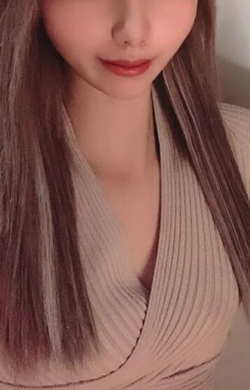 白咲あいら