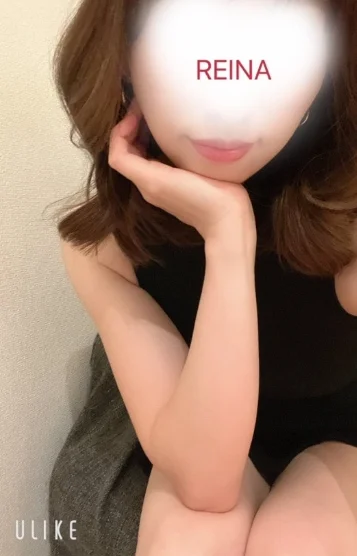 白鳥れいな