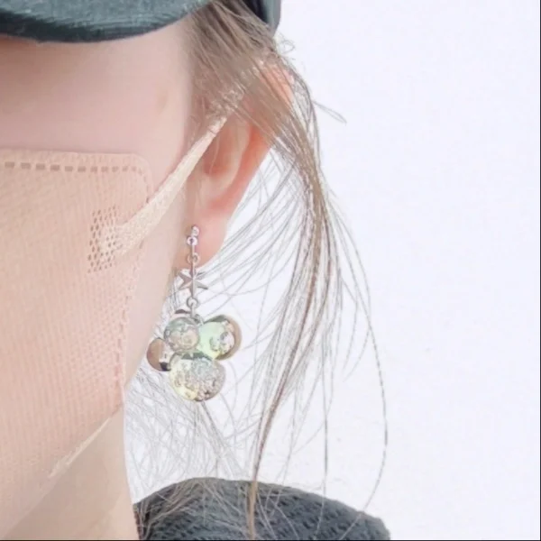 激かわピアス
