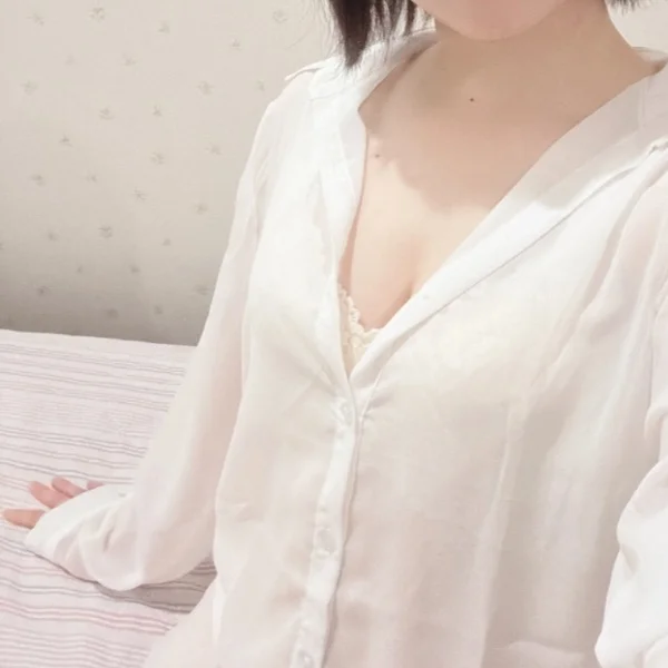 本日22:30まで出勤してます🤍