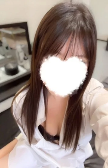 月垣 ゆずは
