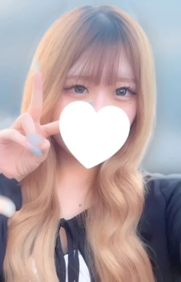 月城 ひな