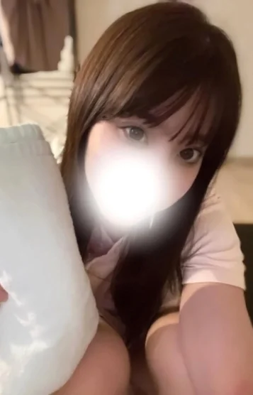 月垣 ゆずは