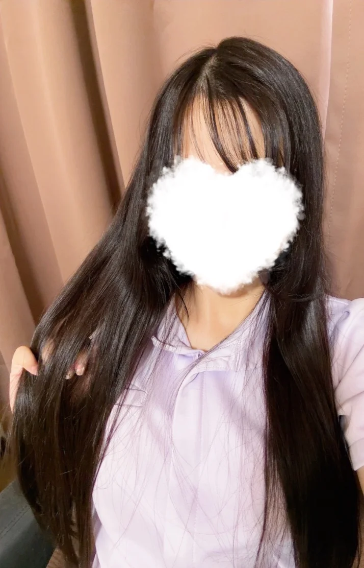 髪伸ばしてるの
