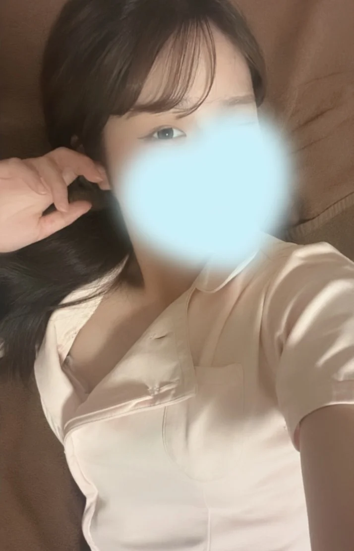 木曜12ー22時