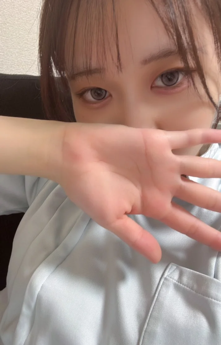 本日出勤しております！