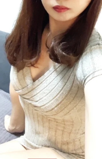 新名-にいな-