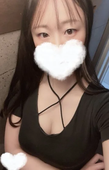 秋山　なぎさ