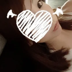 吉永めぐ　モデル系の顔立ちをした大人の...