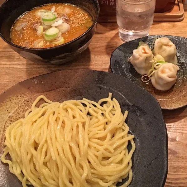 たまに食べたくなるのだよ🍥🍜