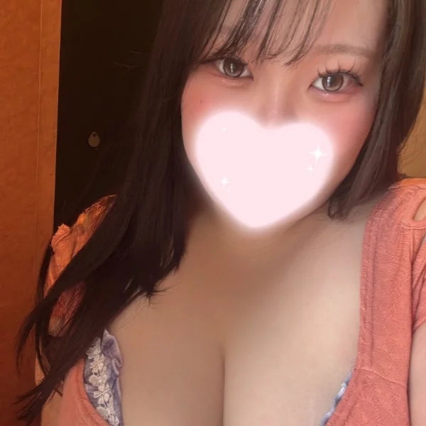 本日12時~20時出勤してます！