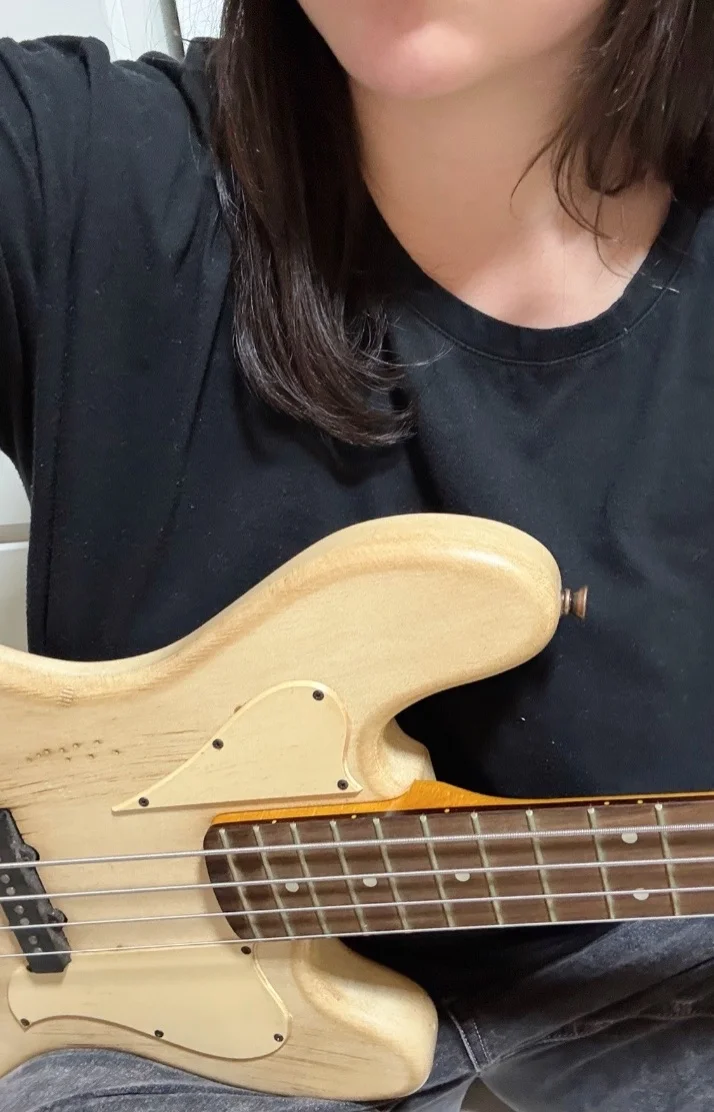30歳までにバンドしたいと密かに決意してる女