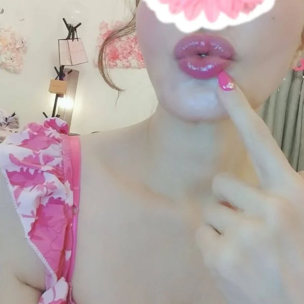 本日19時00分から出勤します💕