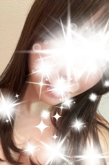 綾坂ゆい