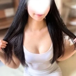小西まりん