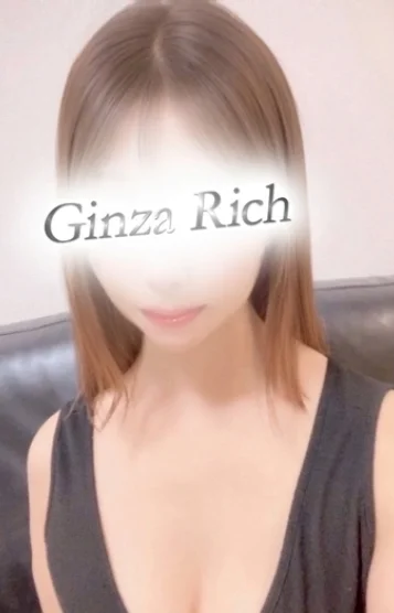 高村あやか