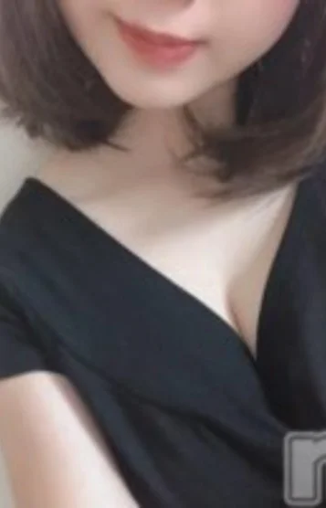 桃瀬 せな