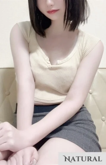 小鳥遊にな
