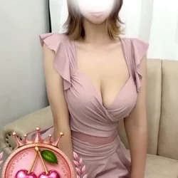 葉月　ゆりな