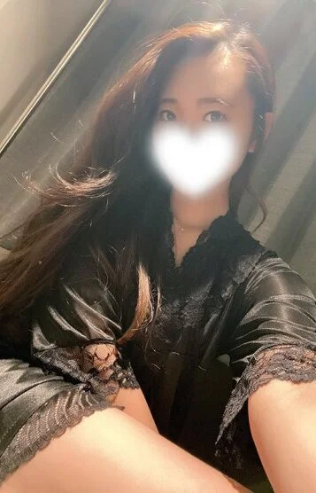 青山 まな