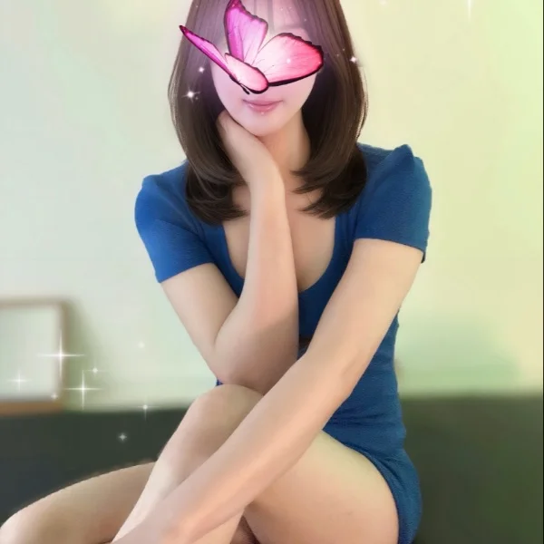 はじめまして𑁍𓏸𓈒𓂃咲希です🤍 1