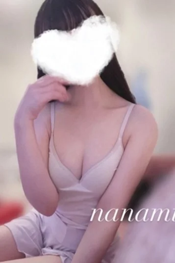 成瀬ななみ