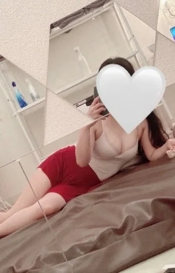 塚田さとみ
