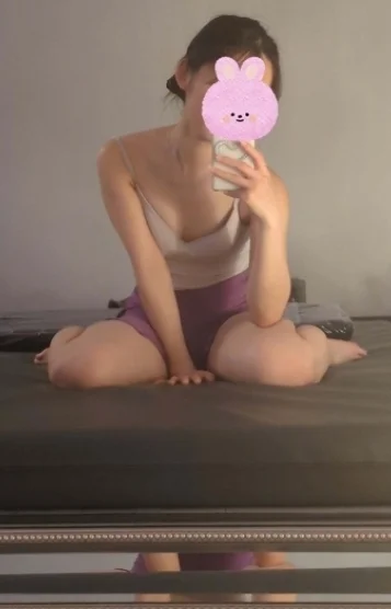 篠田ひなみ