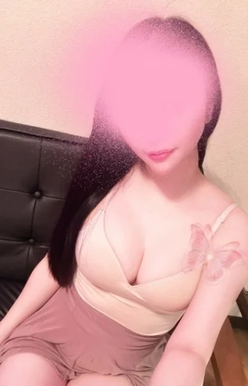 及川ゆら