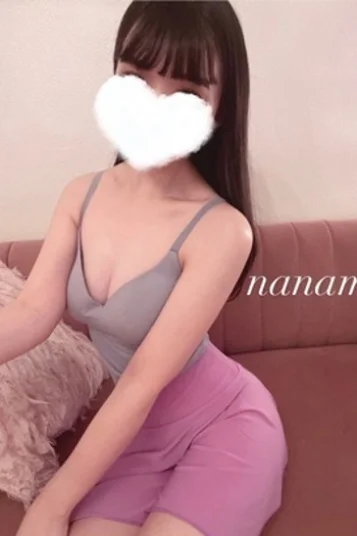 成瀬ななみ
