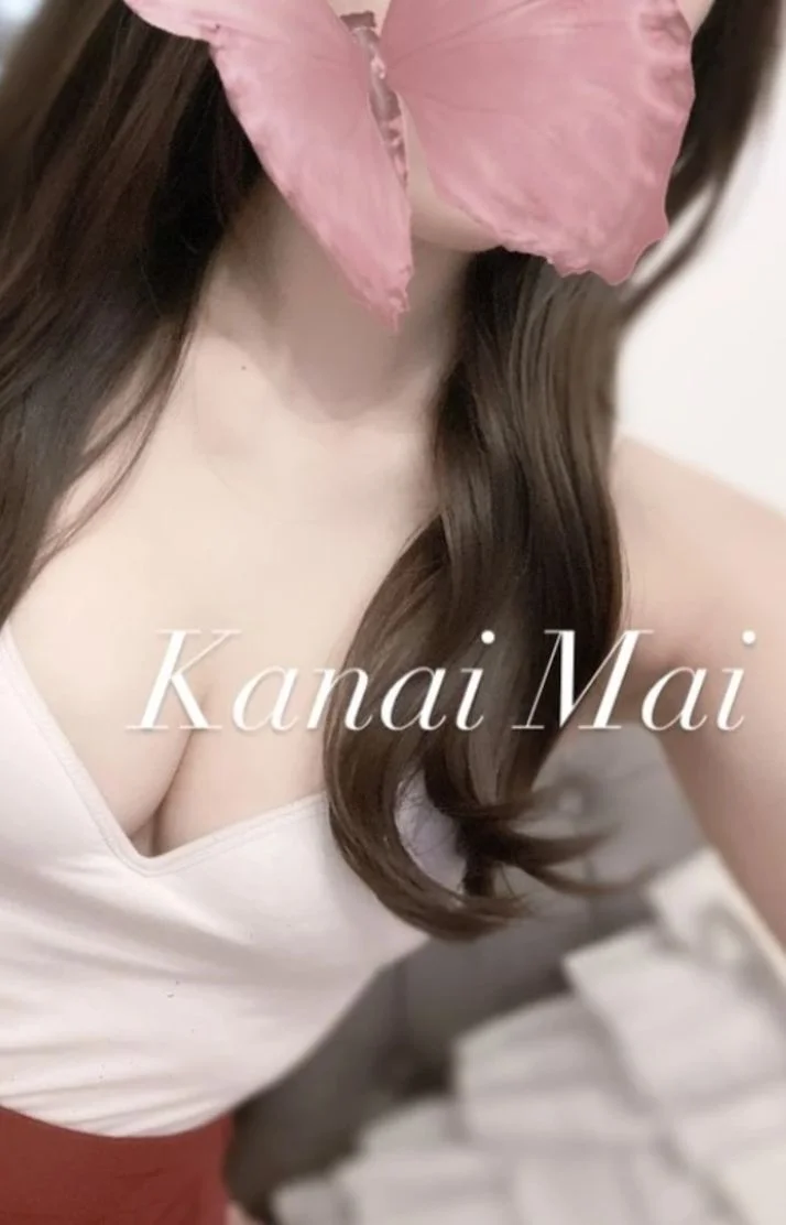 金井まい