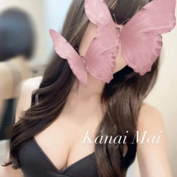 金井まい