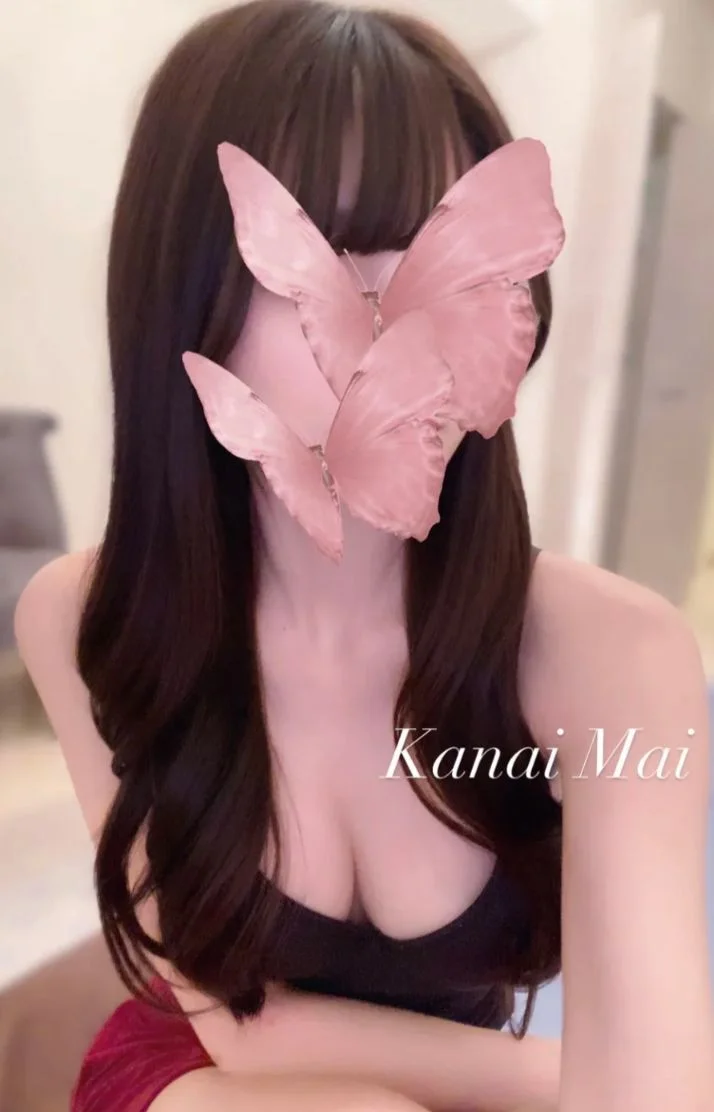 金井まい