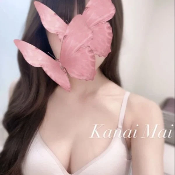 金井まい