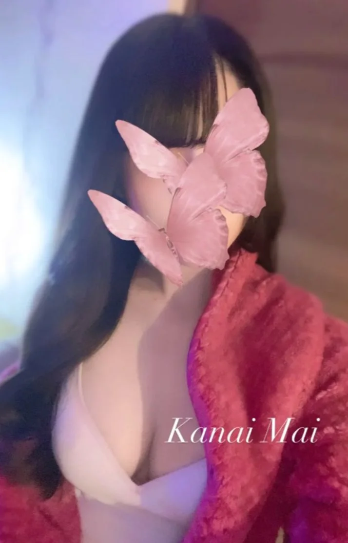金井まい