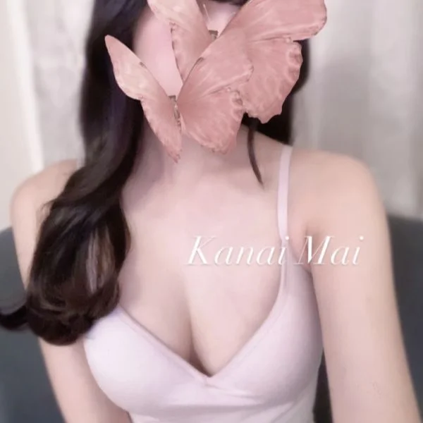 金井まい