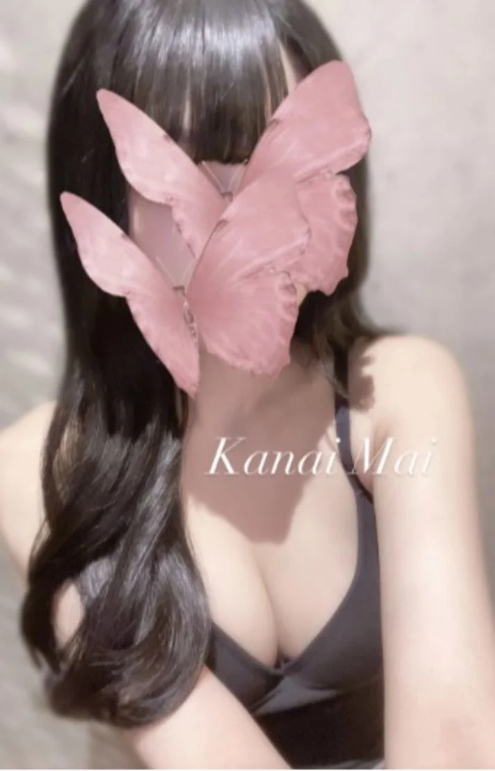 金井まい