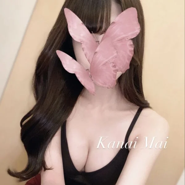 金井まい