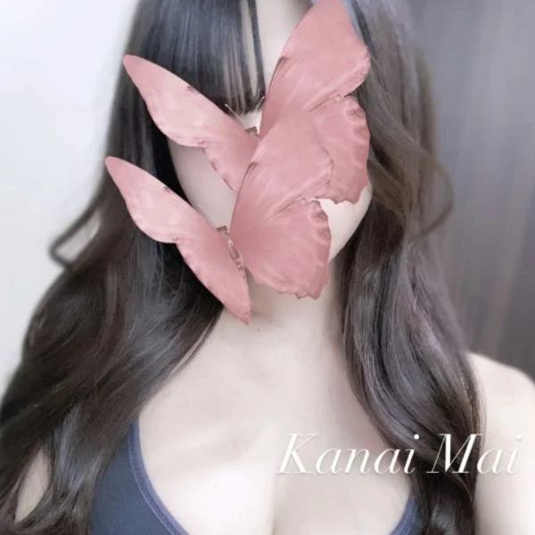 金井まい